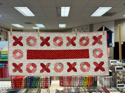 XOX Table Runner Kit